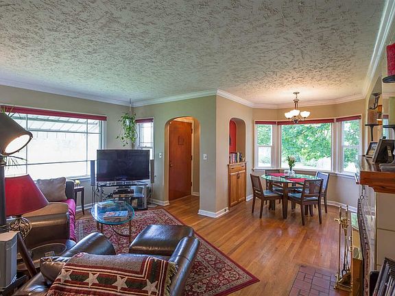 5th image of 3628 W Lacrosse Ave