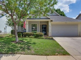 203 Silver Oak Dr, Grapevine, TX 76051