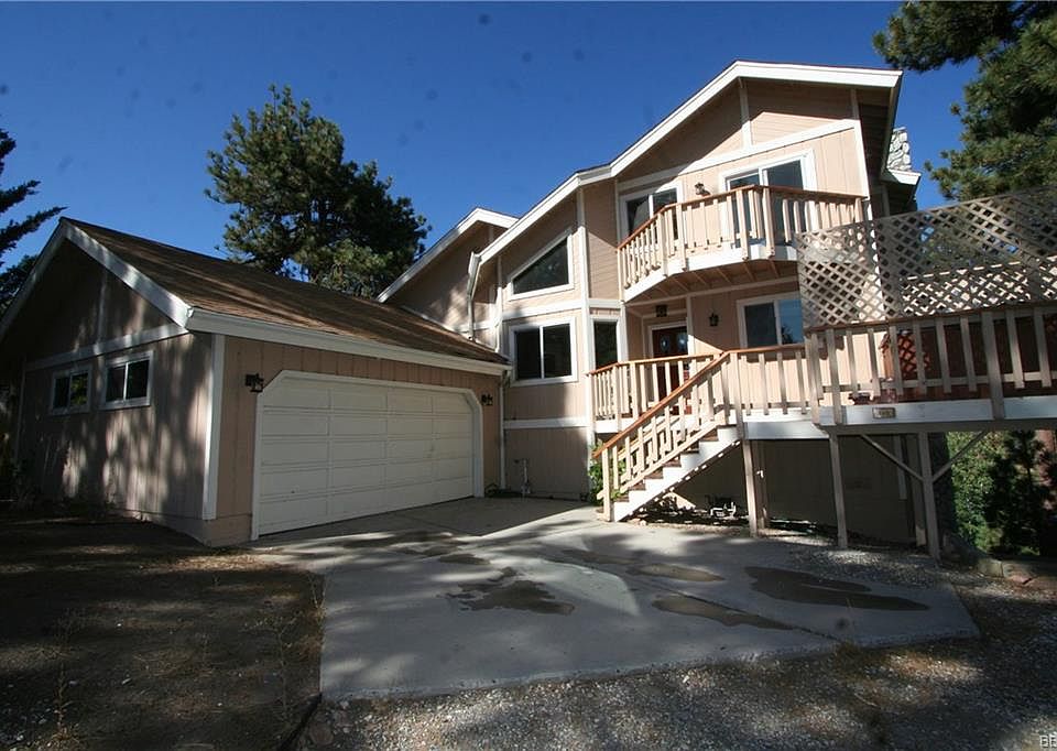 1st image of 600 Cove Dr
