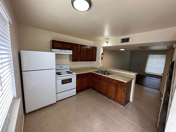 2nd image of 306 E Mitchell St Unit 306D