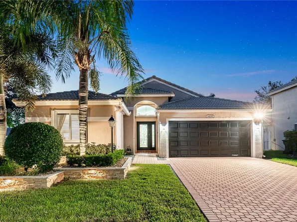 14295 NW 18th Pl, Pembroke Pines, FL 33028