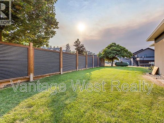 4th image of 5308 Upper Mission Dr