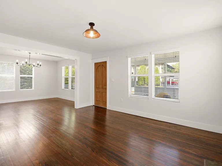 7121 SW 63rd Ave — Photo 6