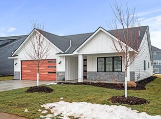 15551 111th Ave, Osseo, MN 55369