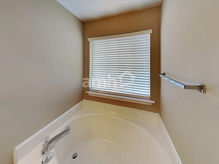 1041 Secretariat Dr — Photo 12