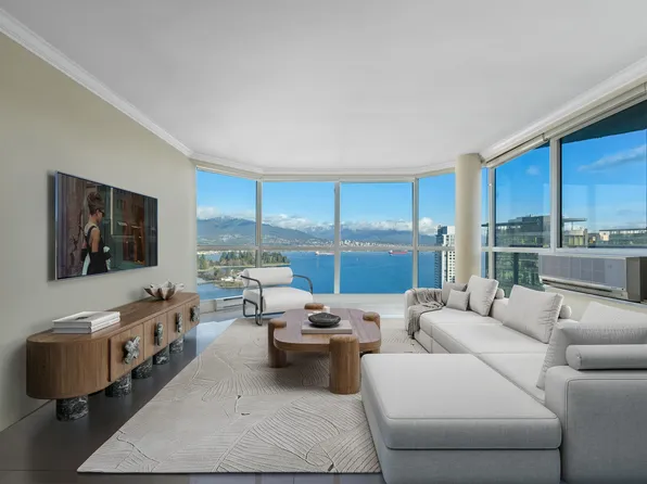 1415 Georgia St W #2303, Vancouver, BC V6G 3C8