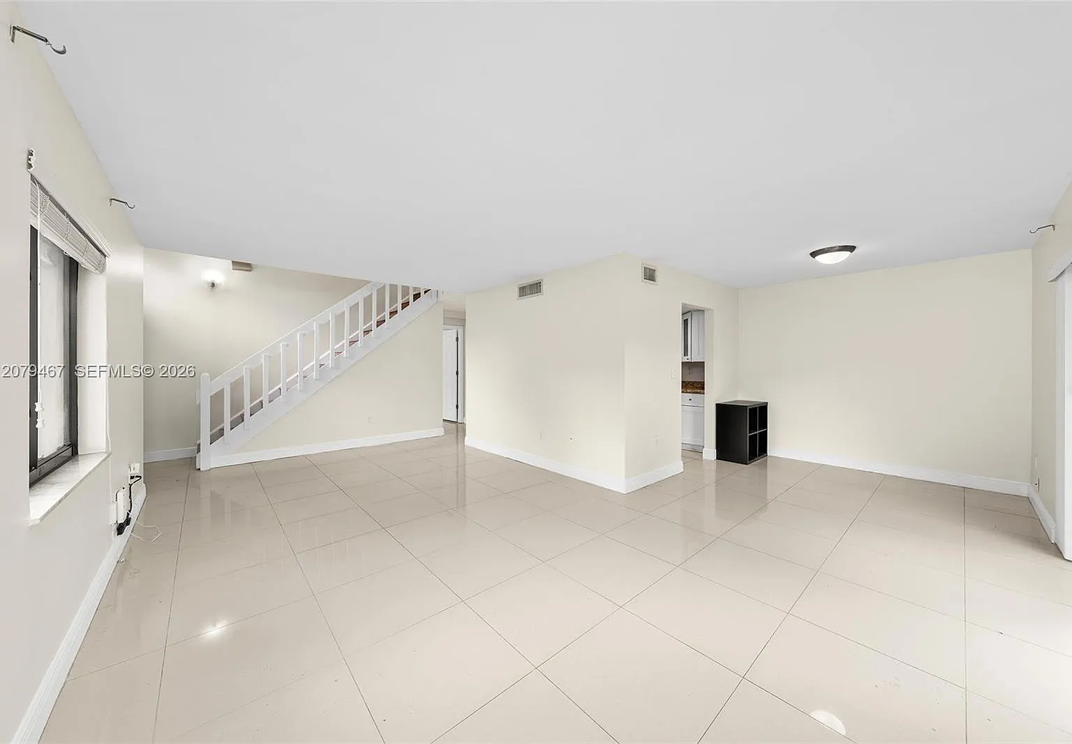 3 bed, 1400 sqft, $3,150 — Photo 4