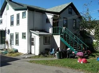 15 Riverview St, Walden, NY 12586