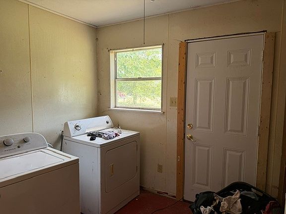 4th image of 407 Julius St