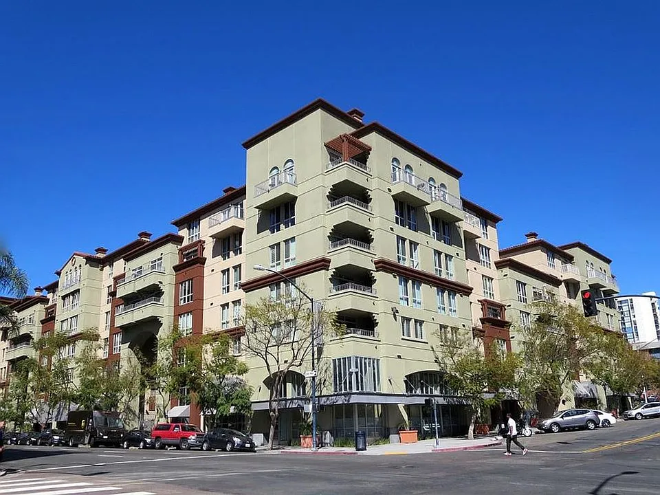 1501 Front St #202