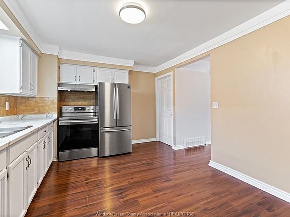2nd image of 5534 Empress St #46