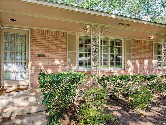 3rd image of 10425 Coppedge Ln