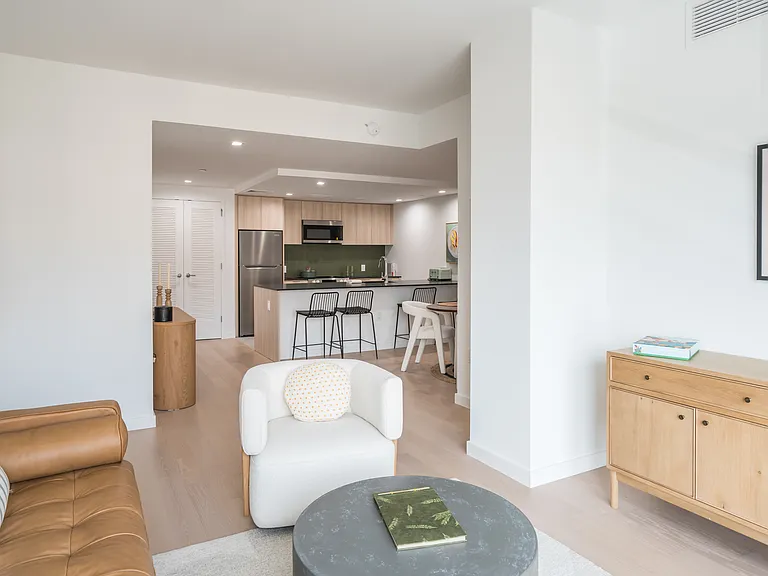 975 Nostrand Ave — Photo 81
