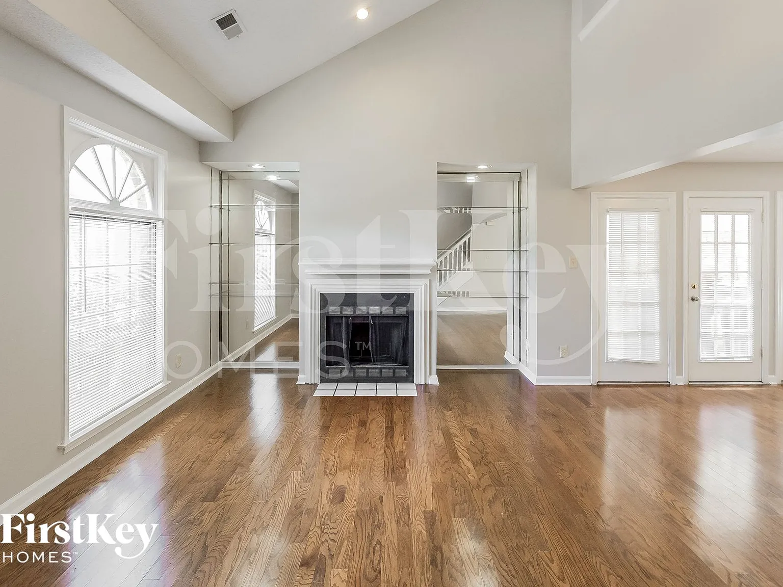 3 bed, 2.0 bath, 1764 sqft, $1,890 — Photo 3