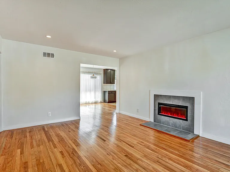 177 Romney Ave — Photo 4