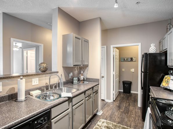 100 Huntley Apartment Dr #1306