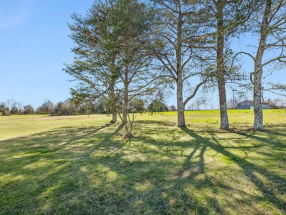 5th image of 6690 Flat Creek Rd