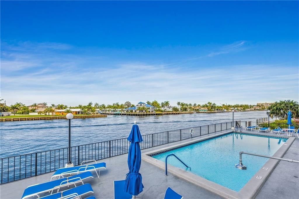 Undisclosed address (2-bed condo, 1,200 sq ft, ZIP 33062), photo 3