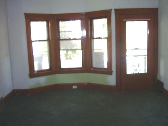 3rd image of 3110 E 102nd St