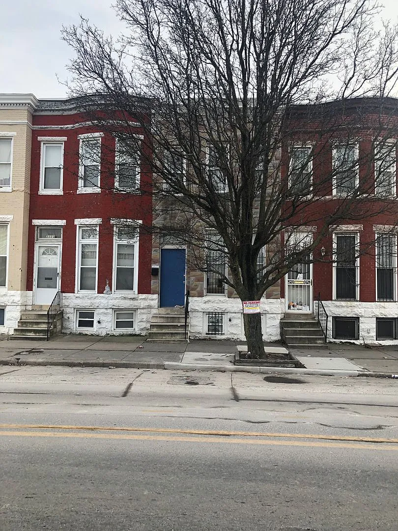Building Photo - 2221 E Preston St