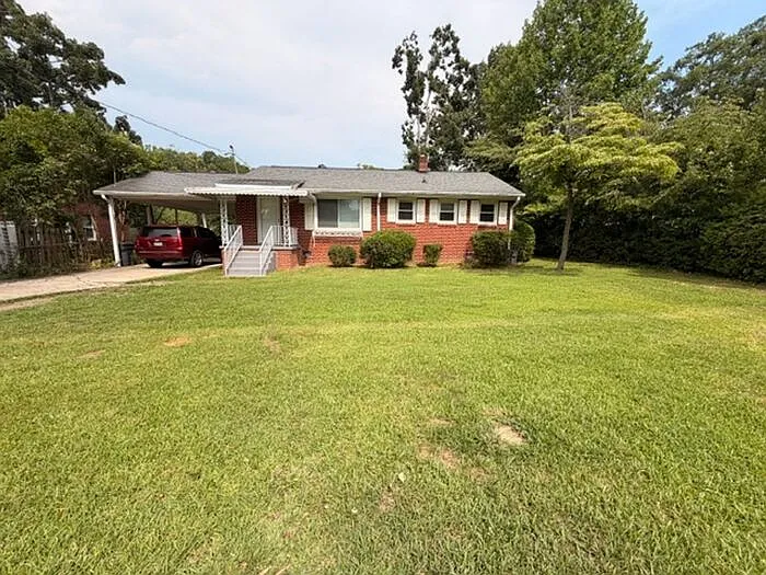 10 Tipperary Ln — Photo 1