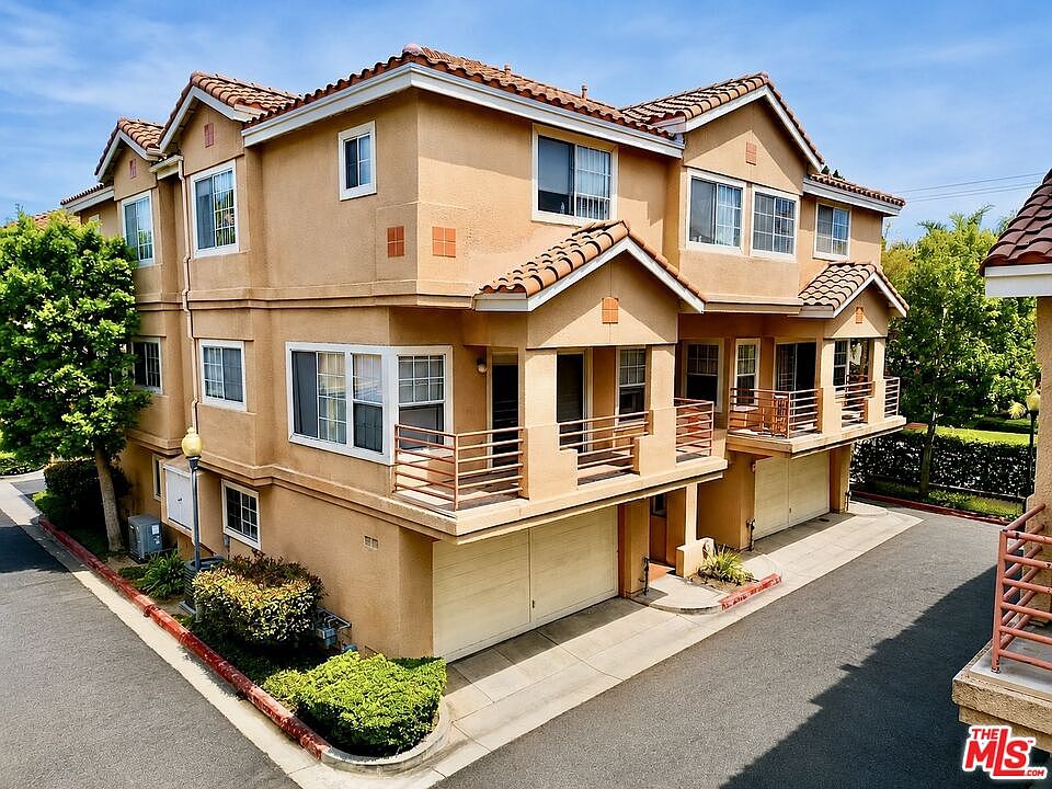 1st image of 14063 Lemoli Ave