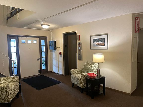 3rd image of 408 3rd St N APT 104