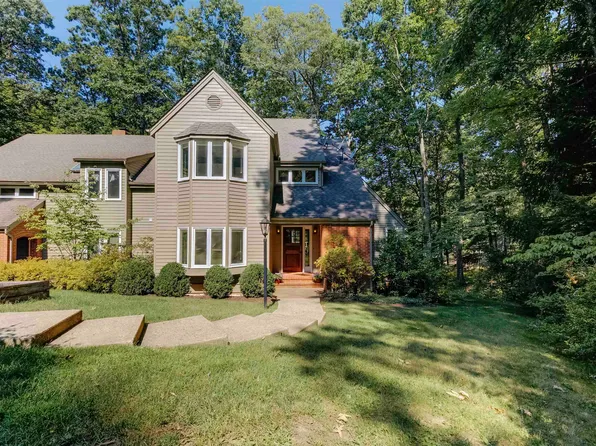 88 Shadow Court Dr, Hot Springs, VA 24445