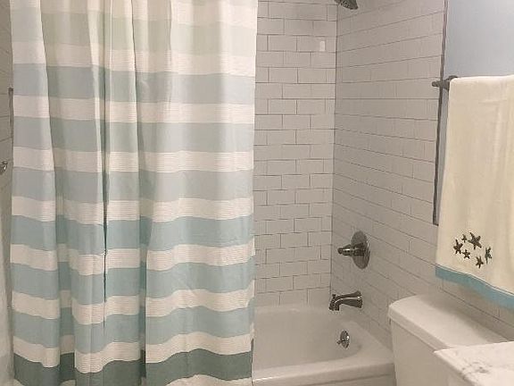 5th image of 1687 Brookhouse Cir APT Br221