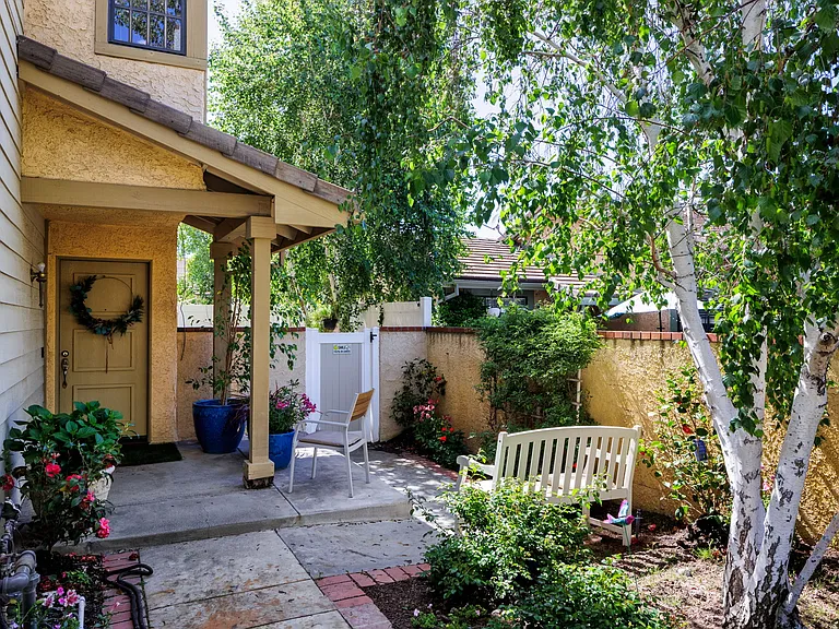 25685 Lupita Dr — Photo 30