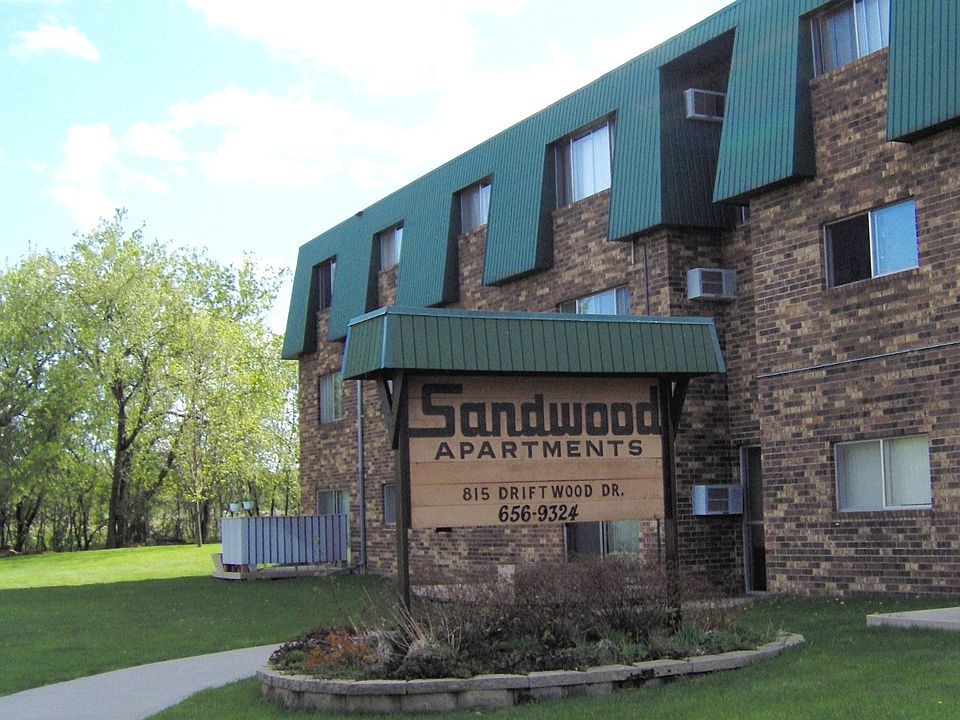 2nd image of 825 Driftwood Dr APT 2