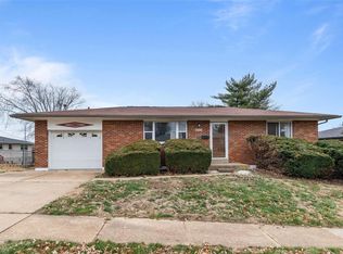 4233 Leeshore Dr, Saint Louis, MO 63125