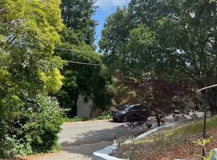 5345 Estates Dr, Oakland, CA 94618