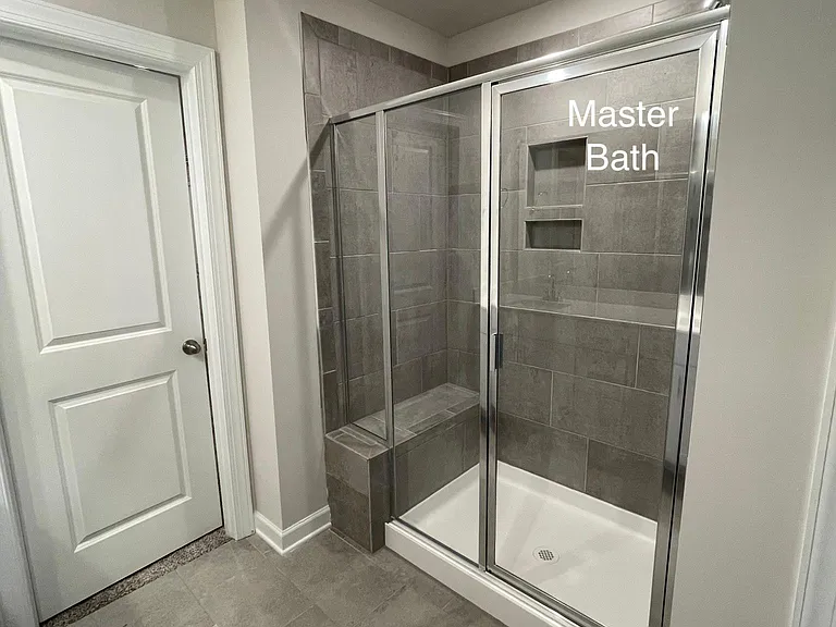 1056 Apple Dr — Photo 10