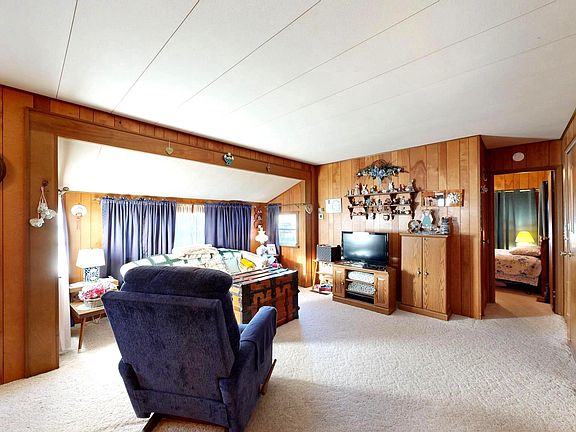 3rd image of 214 Kestrel Ct #214