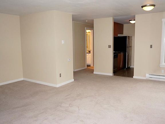 2nd image of 615 SW Ambaum Blvd APT 201