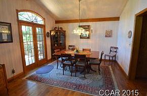 3rd image of 865 Larkspur Ln