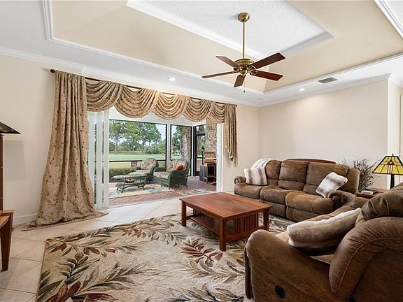 5th image of 982 Carolina Cir SW