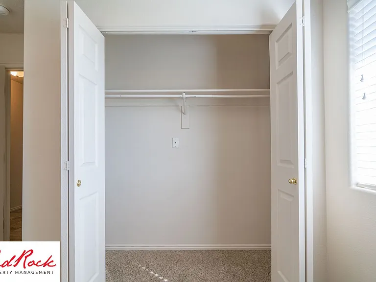 Fourplex - 620 W Evans Ridge — Photo 49