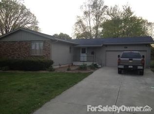 207 7th Ave, Mendota, IL 61342