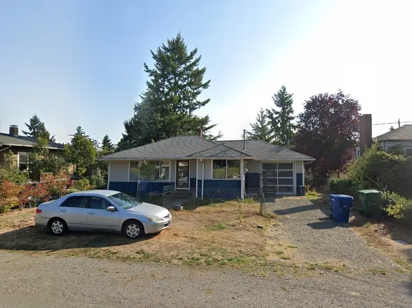 9208 Dayton Avenue N, Seattle, WA 98103