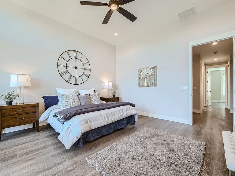 567 Canary Ln — Photo 11