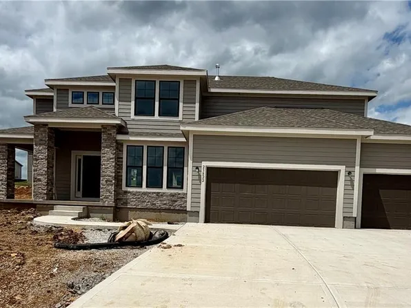 23822 Clear Creek Pkwy, Shawnee, KS 66226