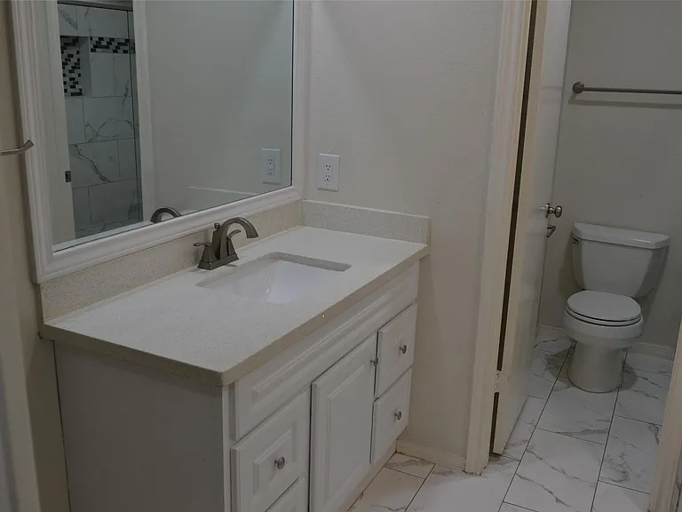 2379 Briarwest Blvd #25 — Photo 26