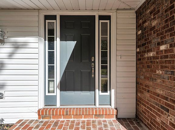 2nd image of 10229 Lylewood Dr