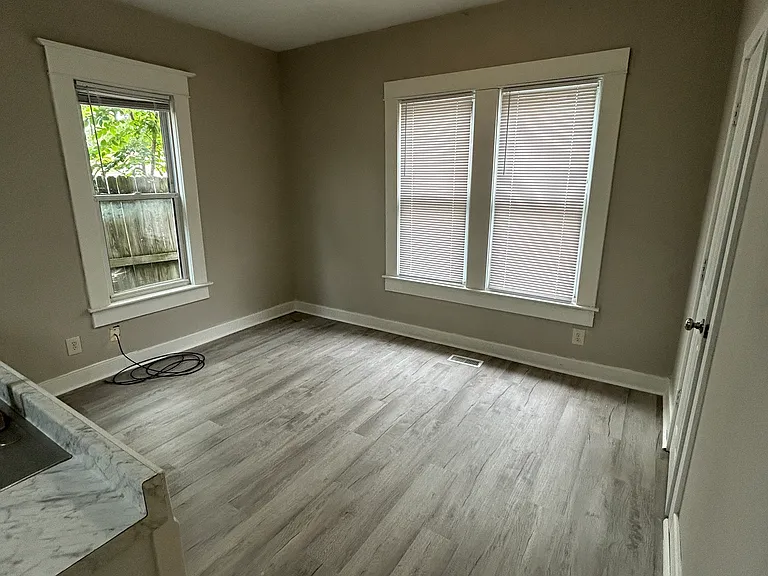 1625 Sturm Ave #2 — Photo 6