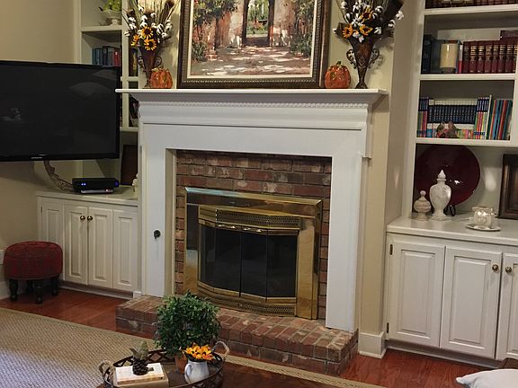 2nd image of 103 Tall Oaks Trl
