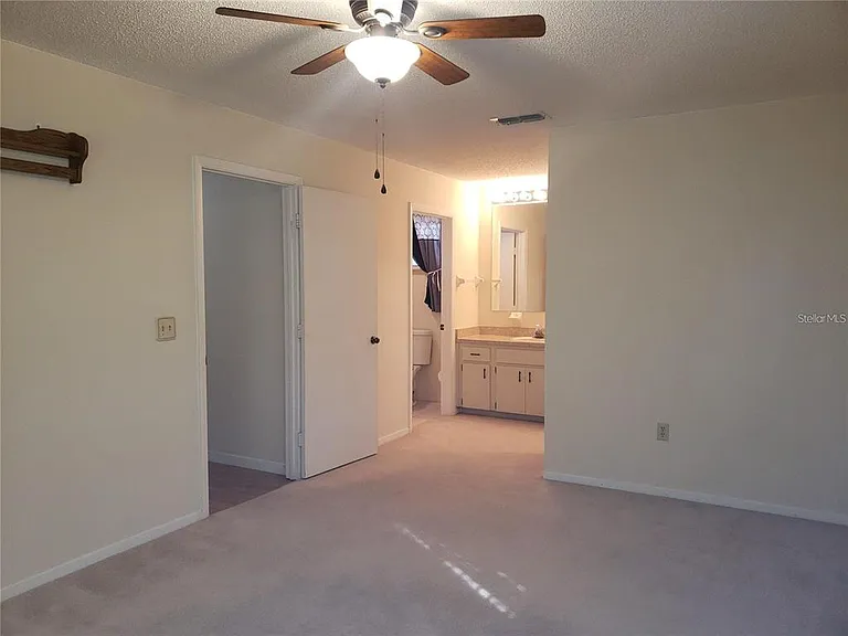10911 SW 86th Ct — Photo 14