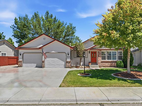 3rd image of 3058 N Yellow Peak Way