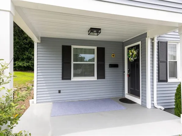 77 Rockwood Ave, Cranston, RI 02920